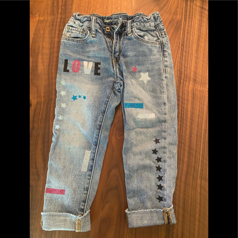Gap girls Jean size 5. Glitter embellishments